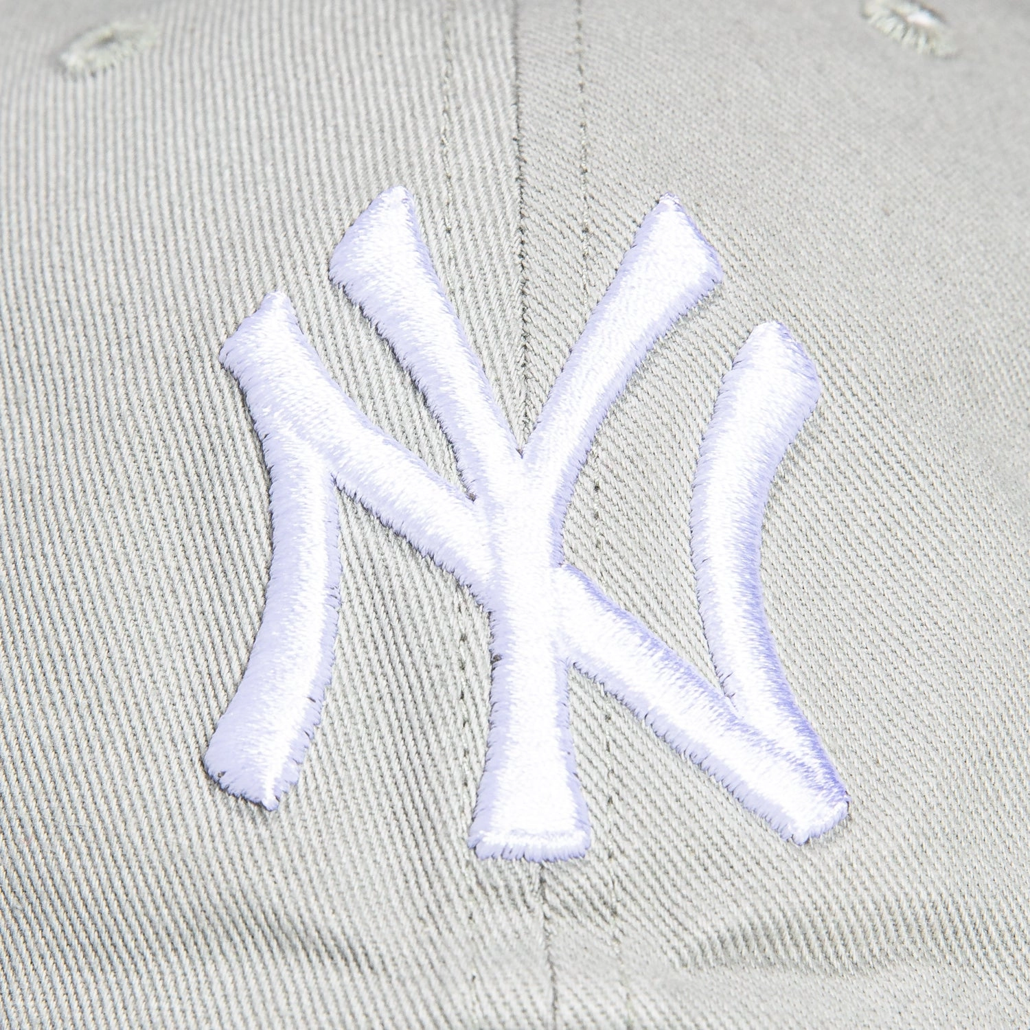 47 Brand New York Yankees Cleanup Adjustable Hat - Gray. White