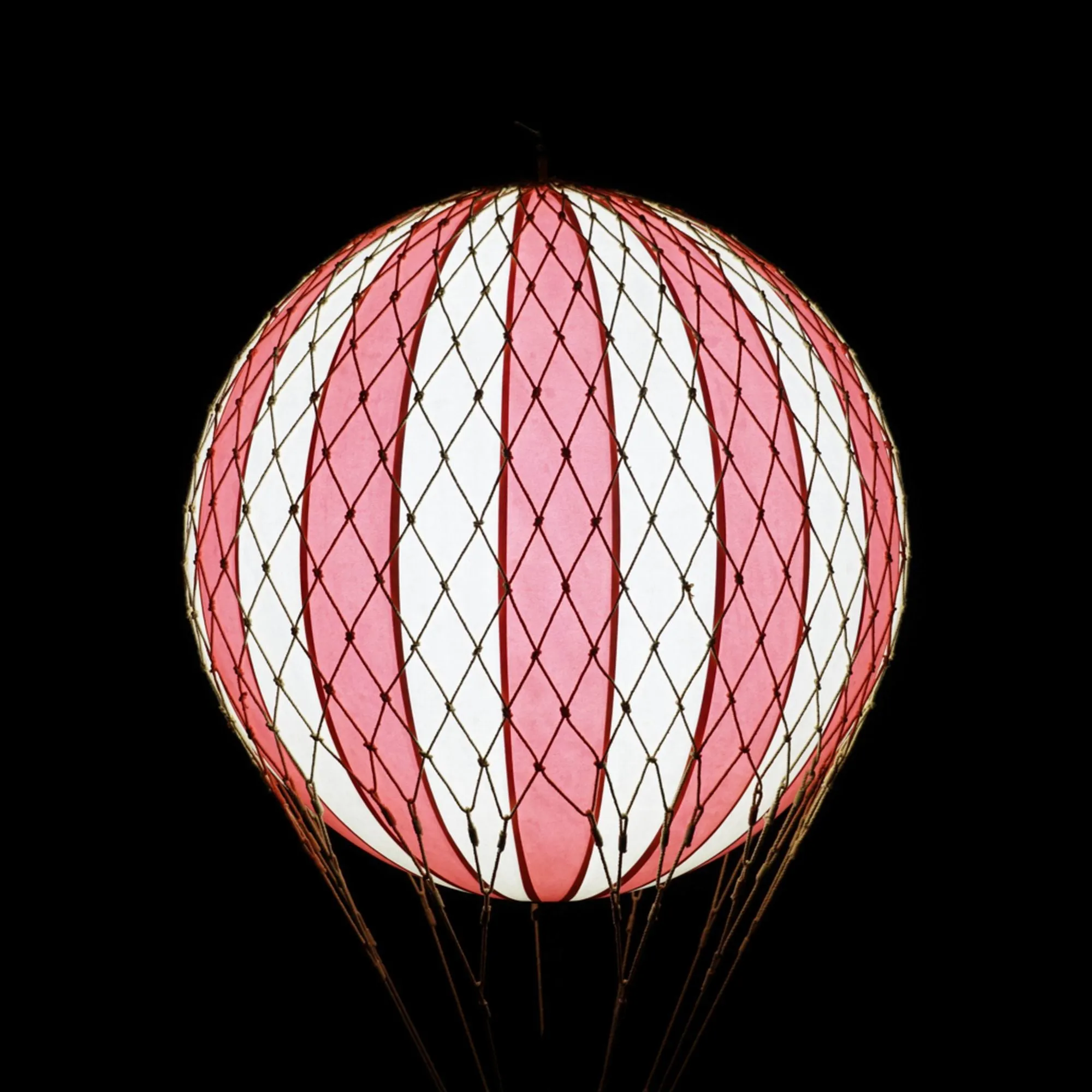 Authentic Models	Travel Light Led. True Red – 30CM