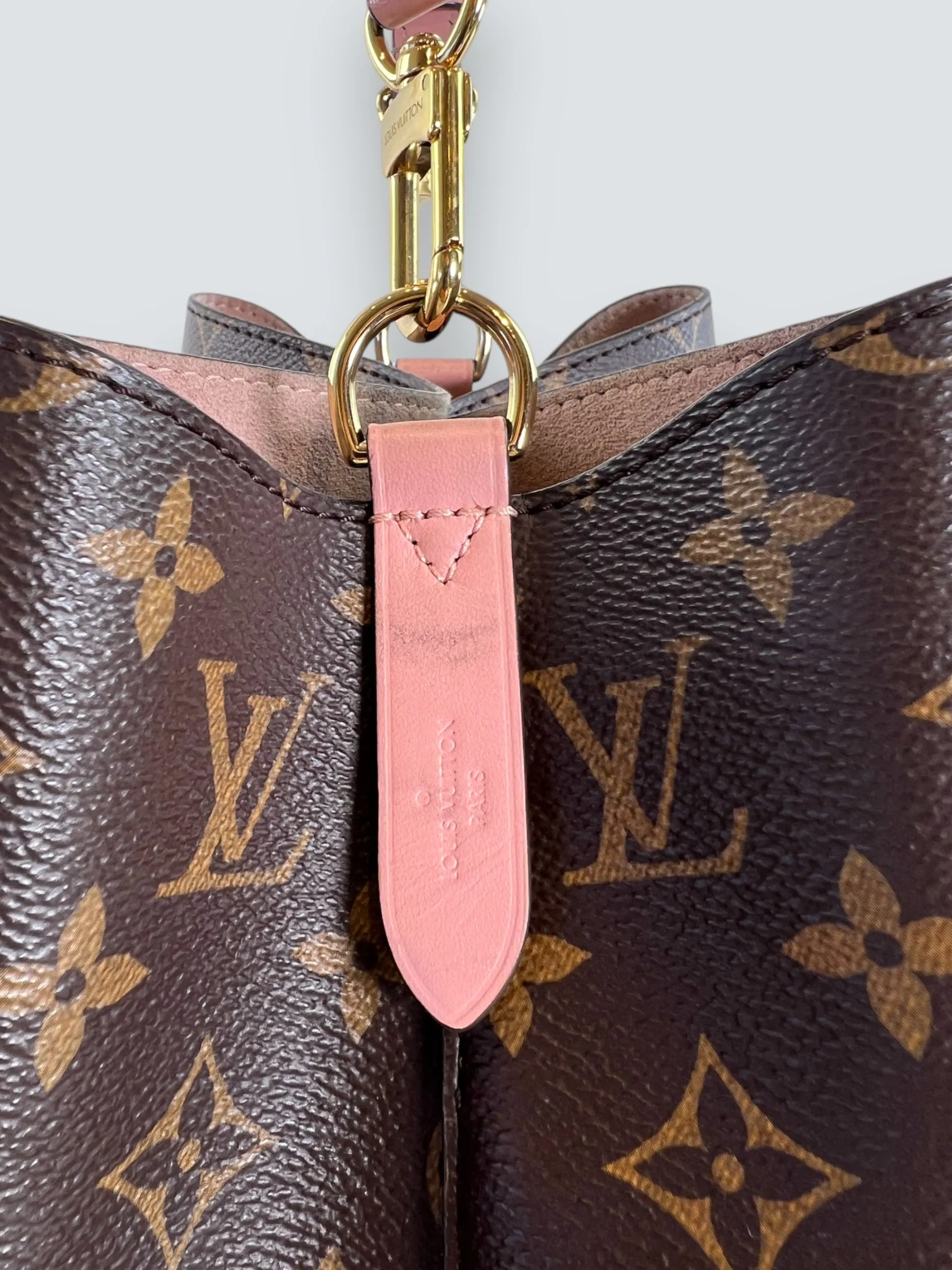 Louis Vuitton Monogram Canvas NéoNoé Bucket Bag