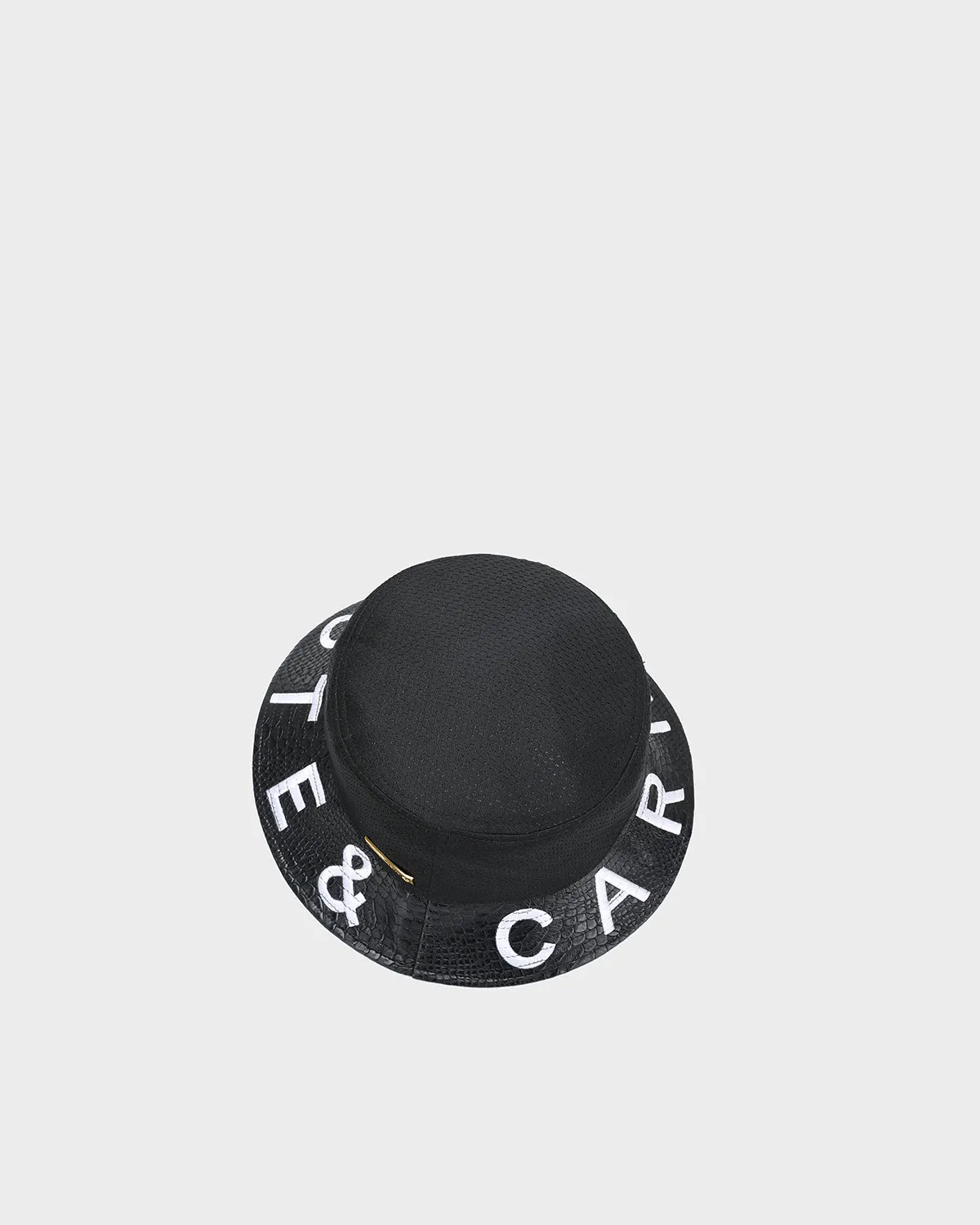 T&C Bucket Hat in Black
