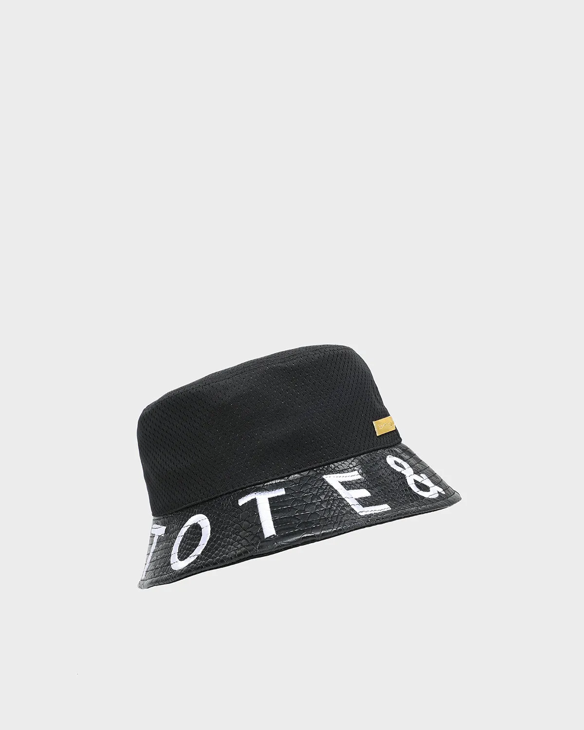 T&C Bucket Hat in Black